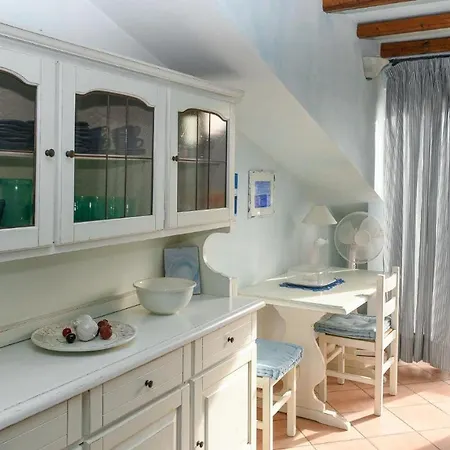 Casa Ortobene Arte Books Apartment